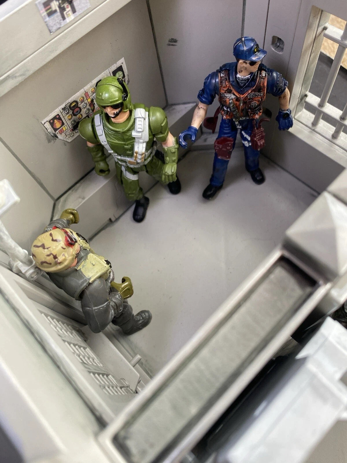 GI JOE COBRA Medical Lab Diorama 1:18 3.75 Collectible series Vintage Custom