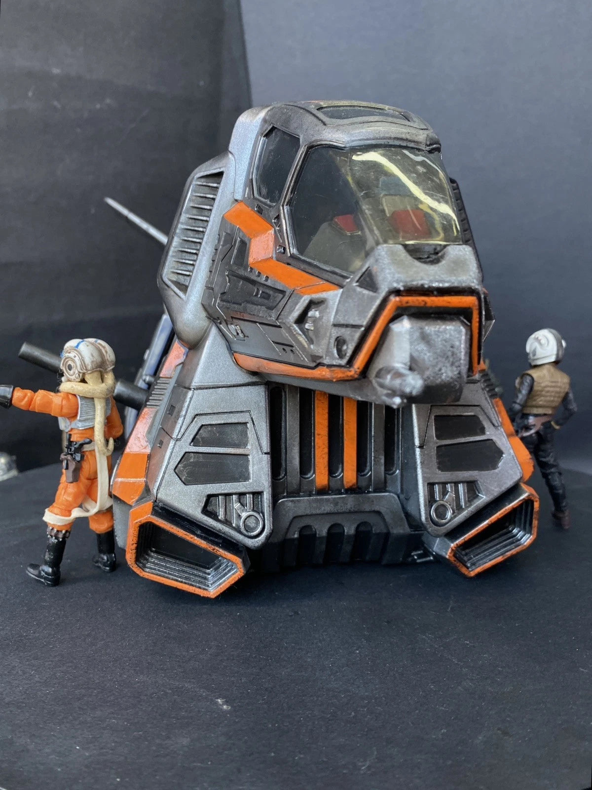 InGen “Raptor Warden” Hazard Shuttle | Custom Jurassic Park Gunship Diorama