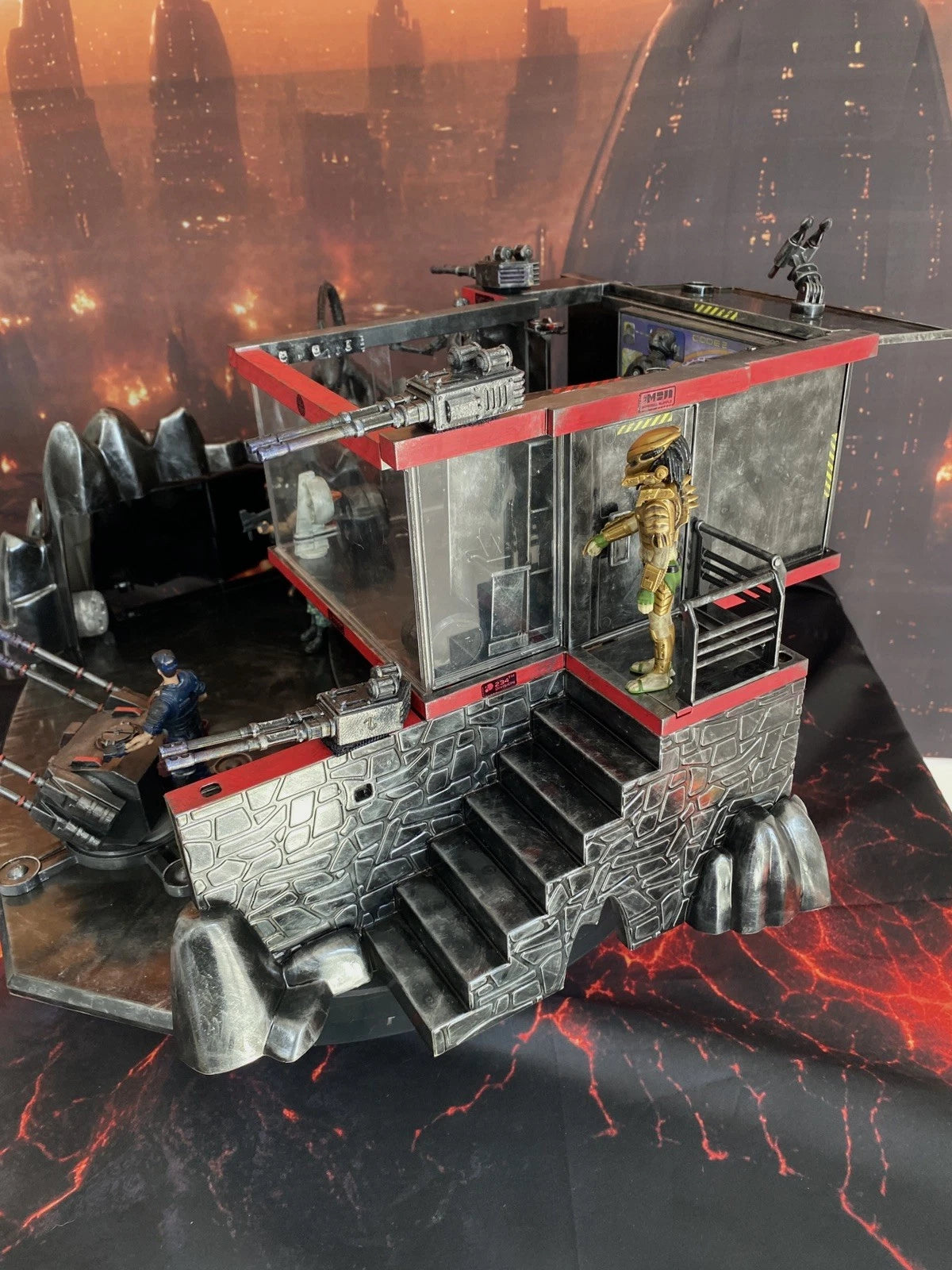 JUDGE DREDD 2000 AD MEGA CITY ONE CUSTOM DIORAMA 1:18 3.75 BUNKER COLLECTIBLE