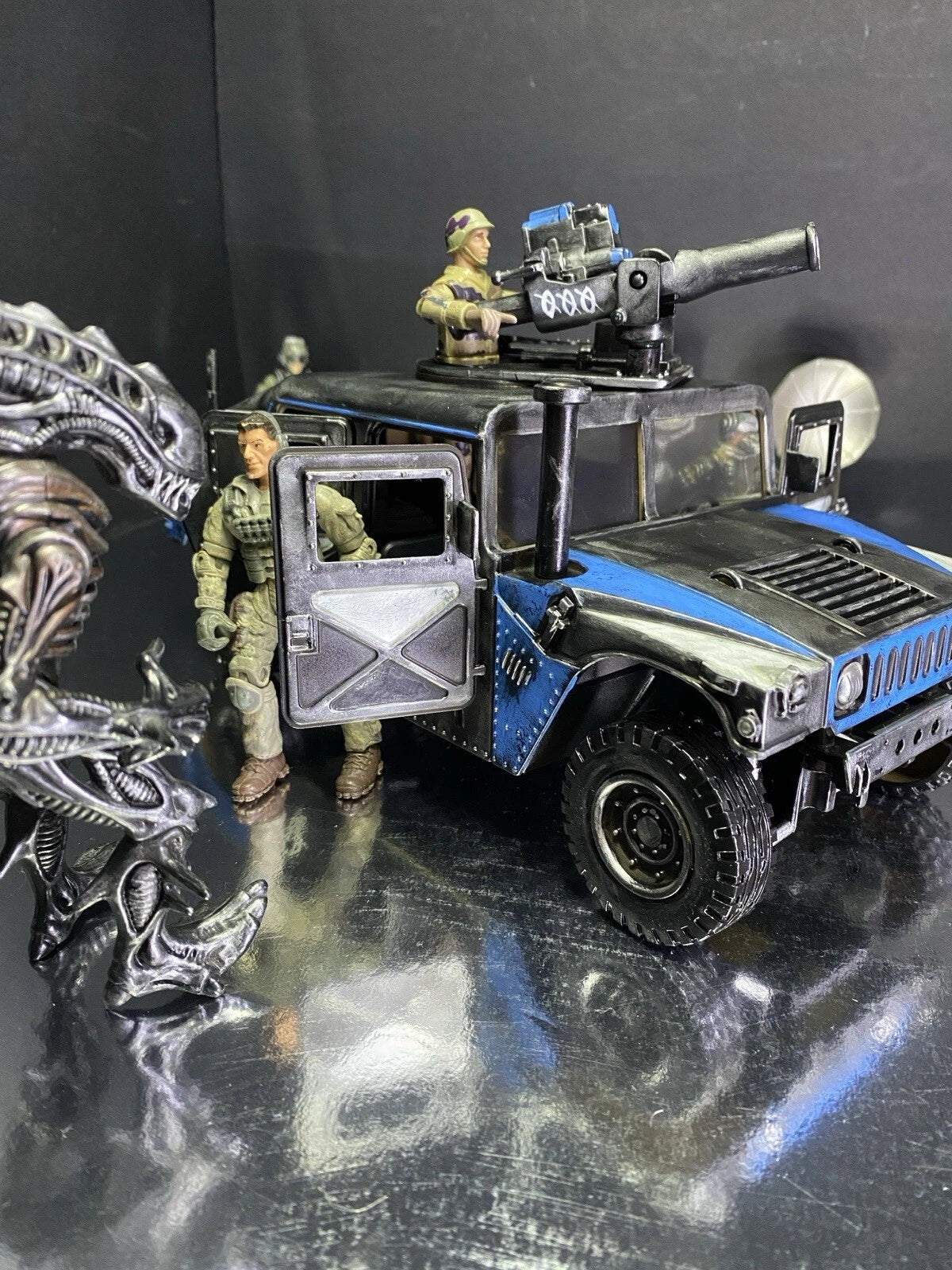Aliens Hadley Hope Colonial Marines Truck Weyland Yutani Romulus Earth Neca