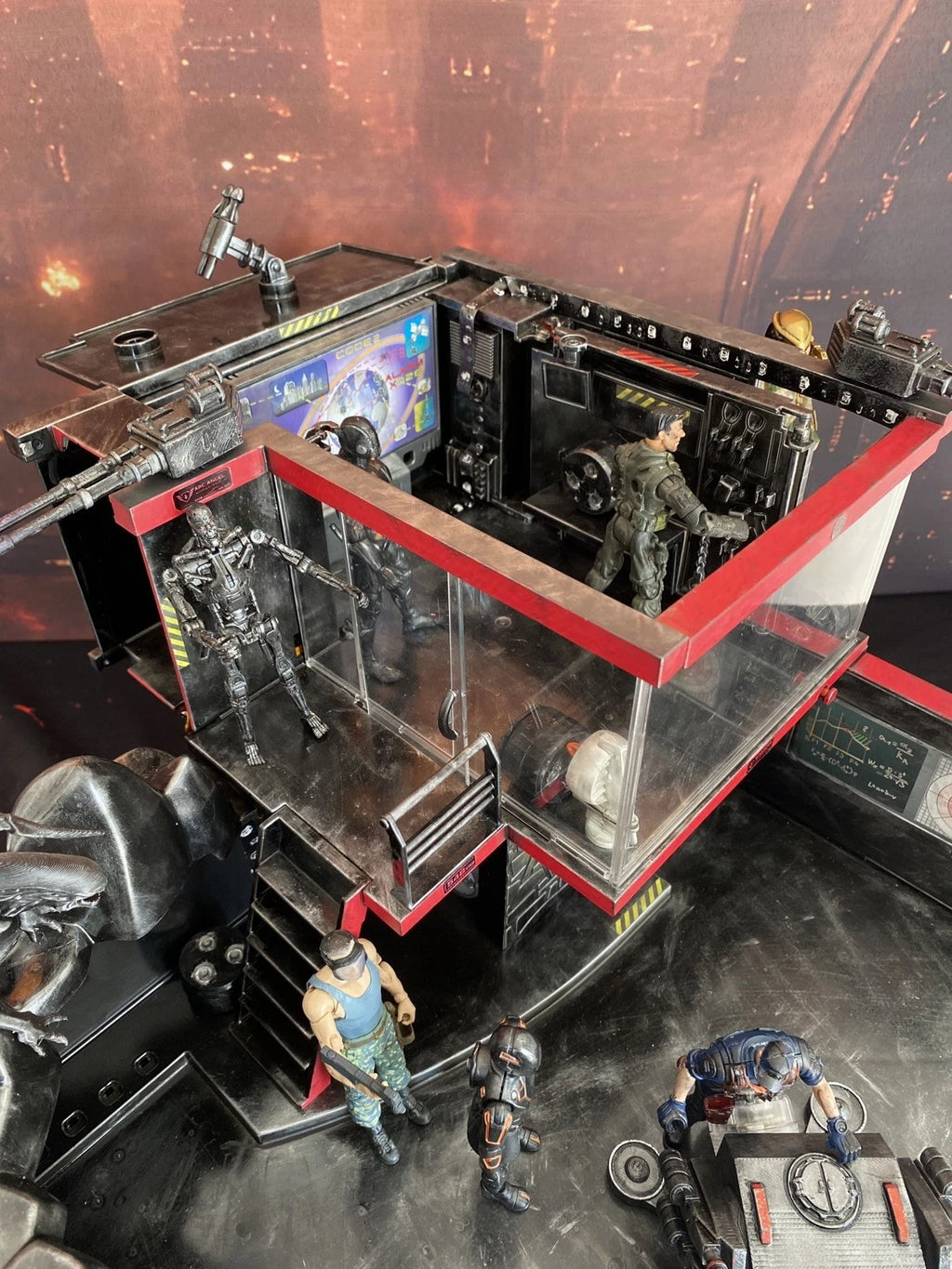 JUDGE DREDD 2000 AD MEGA CITY ONE CUSTOM DIORAMA 1:18 3.75 BUNKER COLLECTIBLE