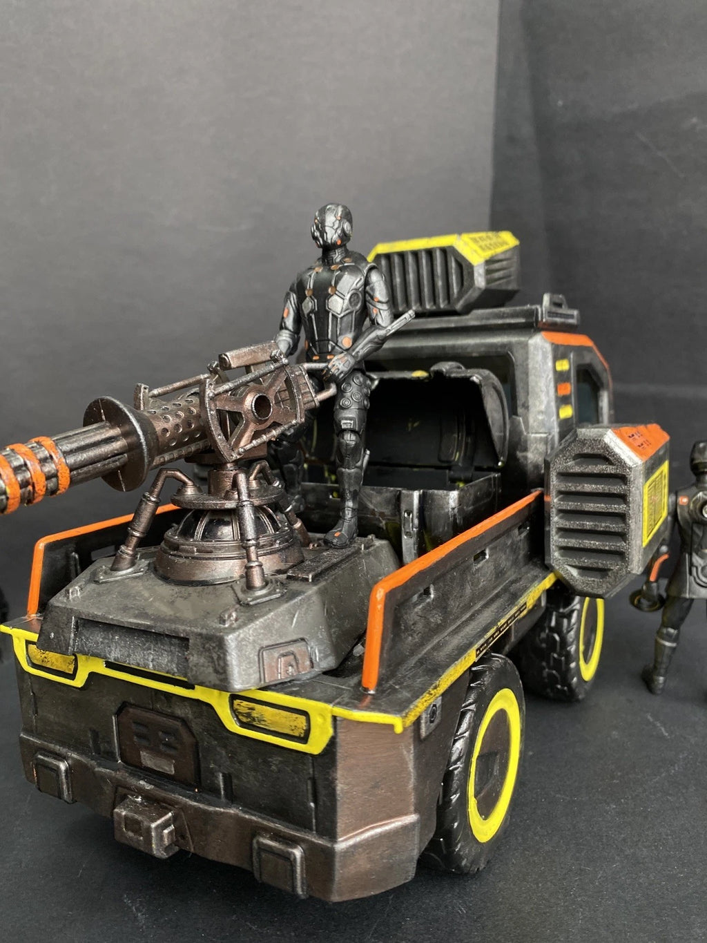 Alien Earth ASH HOUND Gun Truck – Weyland Yutani SecOps Romulus Aliens Custom