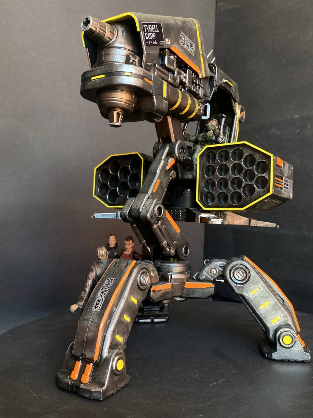 Blade Runner 2045 Nexus Hound K-995 — Tyrell Corp Police Walker Joi collection