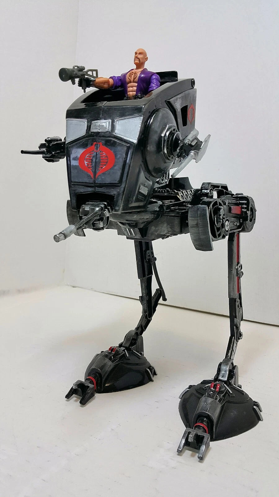 GI Joe Cobra x Star Wars Black Series AT-ST Mandalorian Vintage Collection - view 6