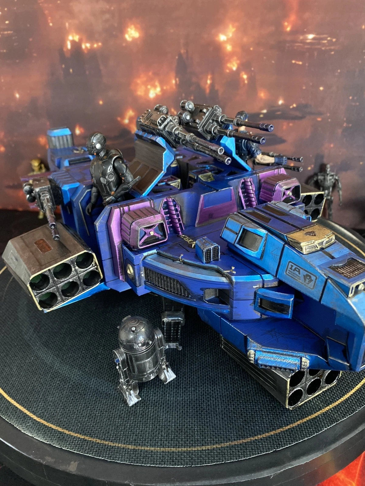 Cinder Veil-9 | Blade Runner Off-World Enforcement Gunship Diorama Tyrell Corp