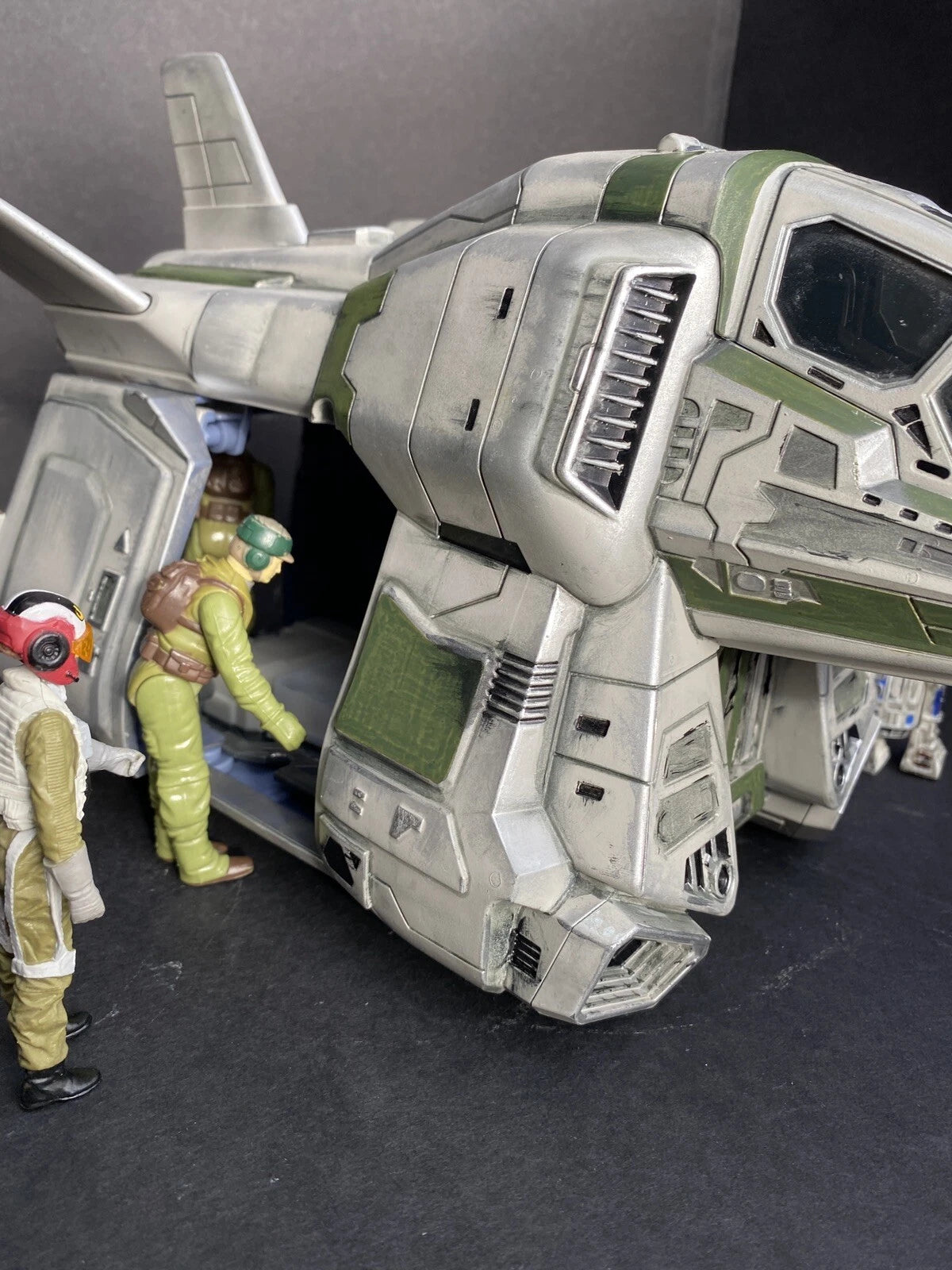 Imperial Shuttle “Pale Vengeance” – Custom Star Wars Kenner Black Series Display