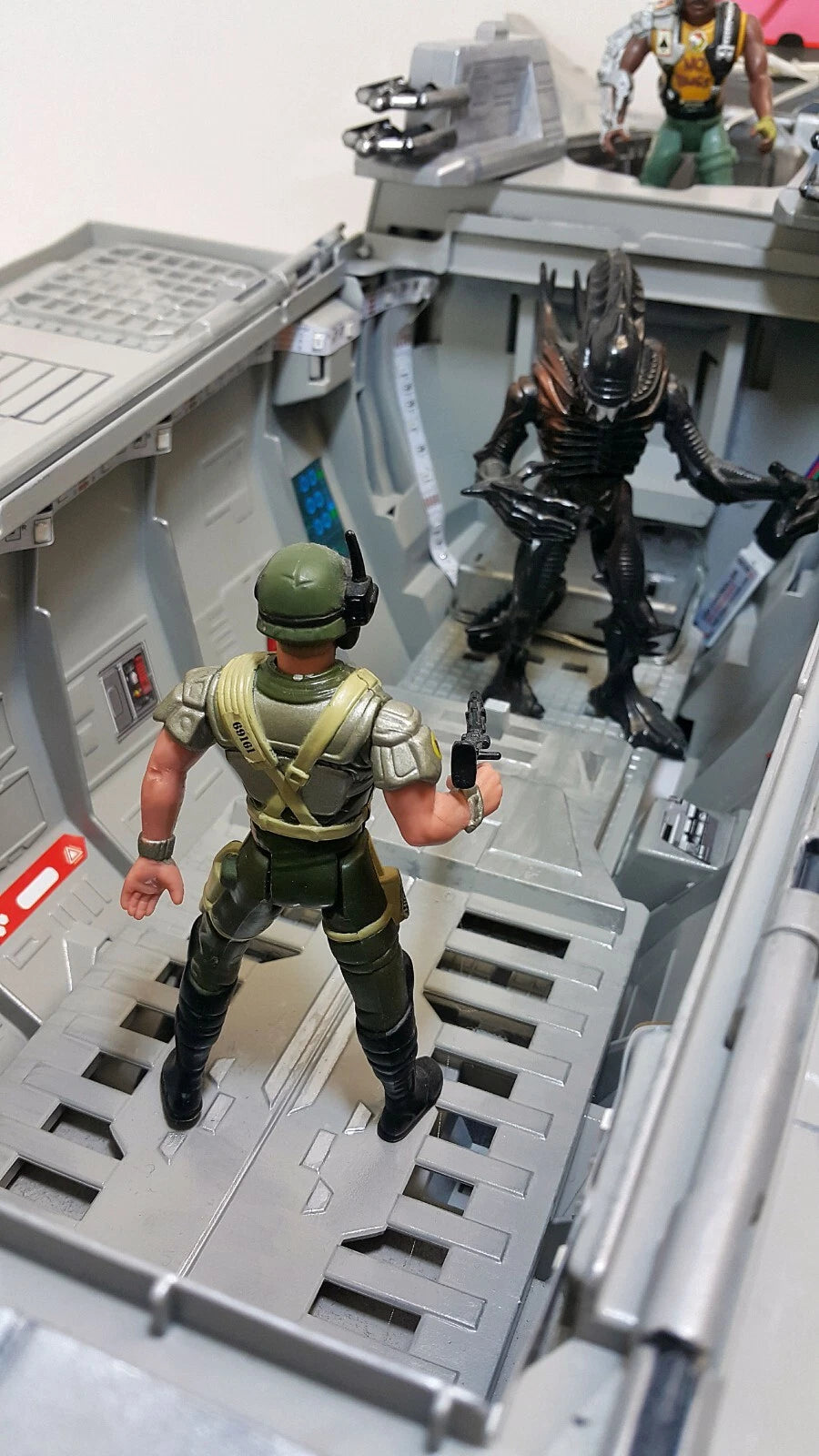 Custom Aliens Weyland Yutani Vehicle Romulus Neca Prometheus Alien Earth - view 22