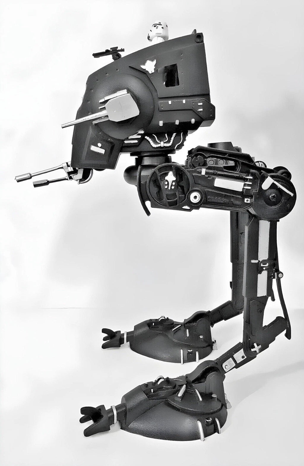 Night Warden custom Star Wars AT-ST - view 6