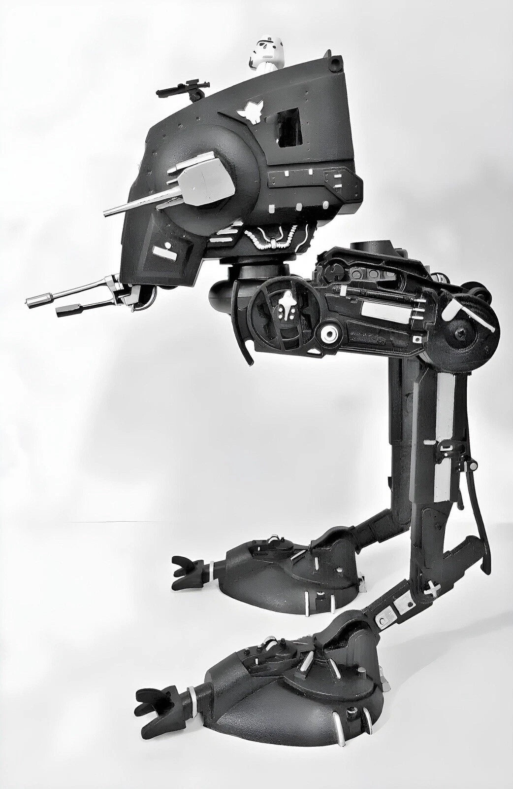 Night Warden custom Star Wars AT-ST - view 6
