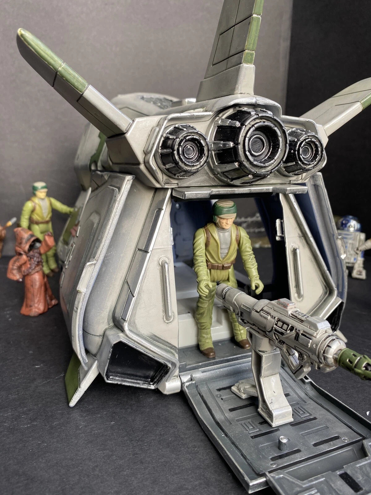 Imperial Shuttle “Pale Vengeance” – Custom Star Wars Kenner Black Series Display