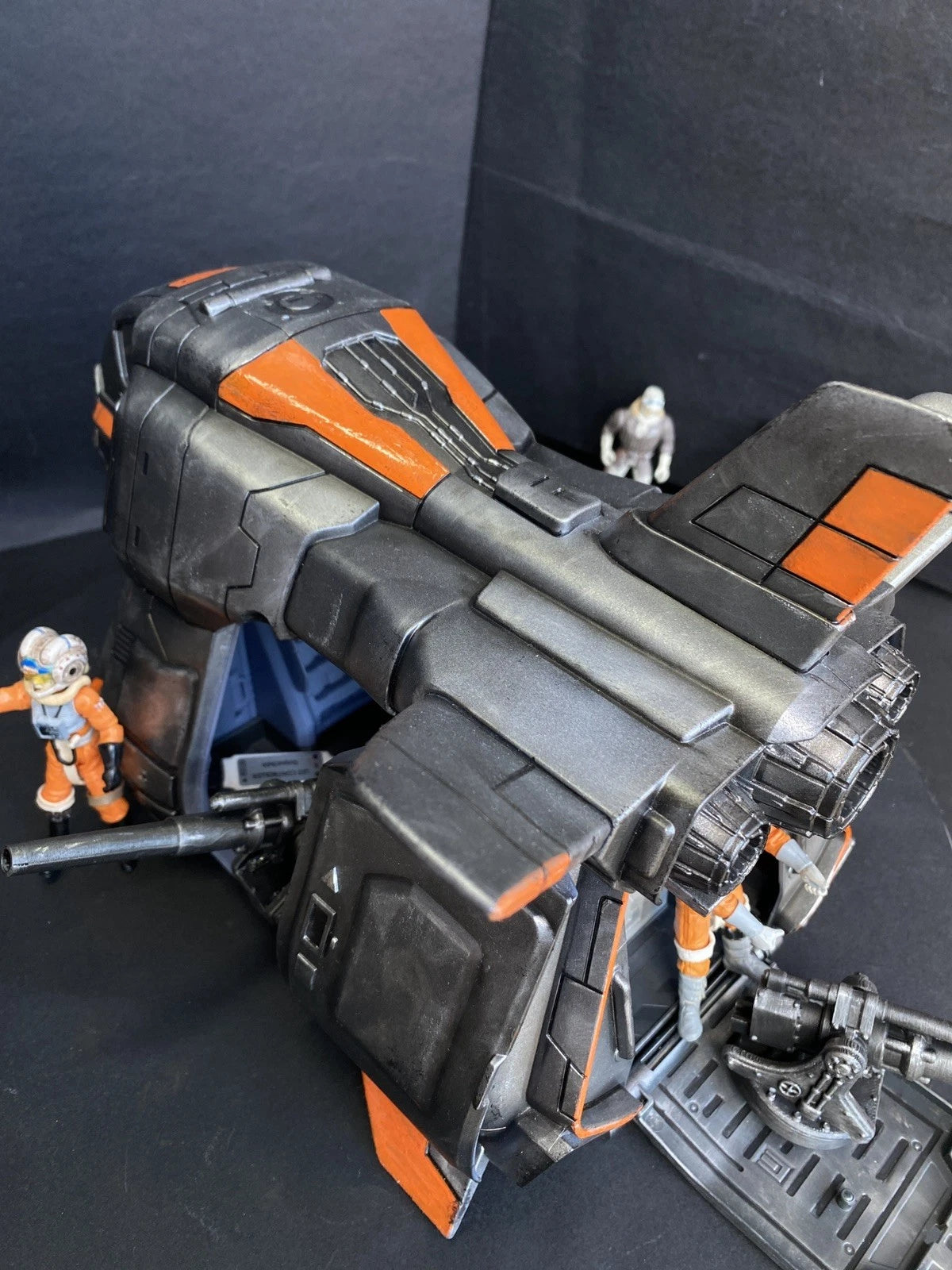 InGen “Raptor Warden” Hazard Shuttle | Custom Jurassic Park Gunship Diorama
