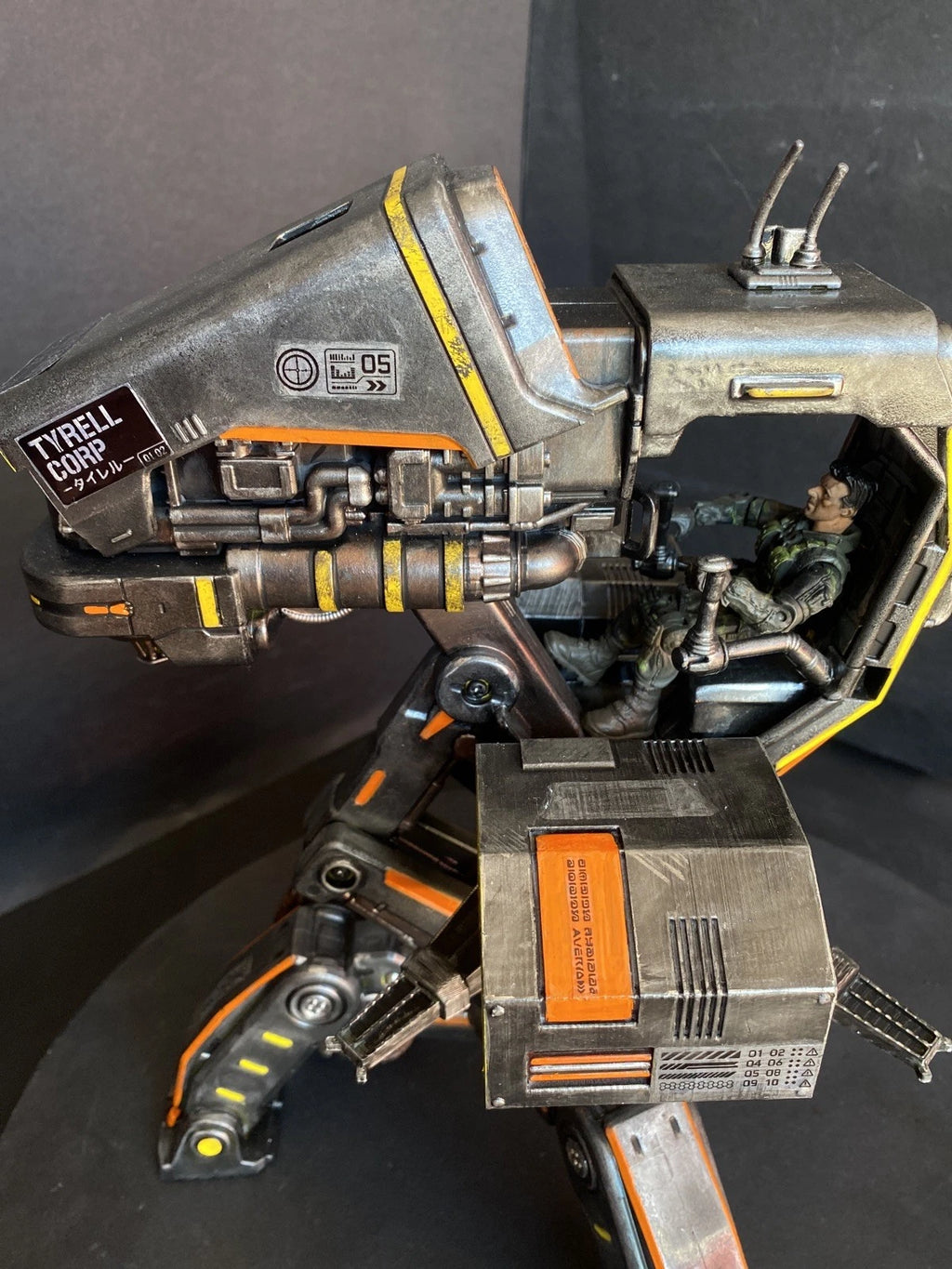 Blade Runner 2045 Nexus Hound K-995 — Tyrell Corp Police Walker Joi collection