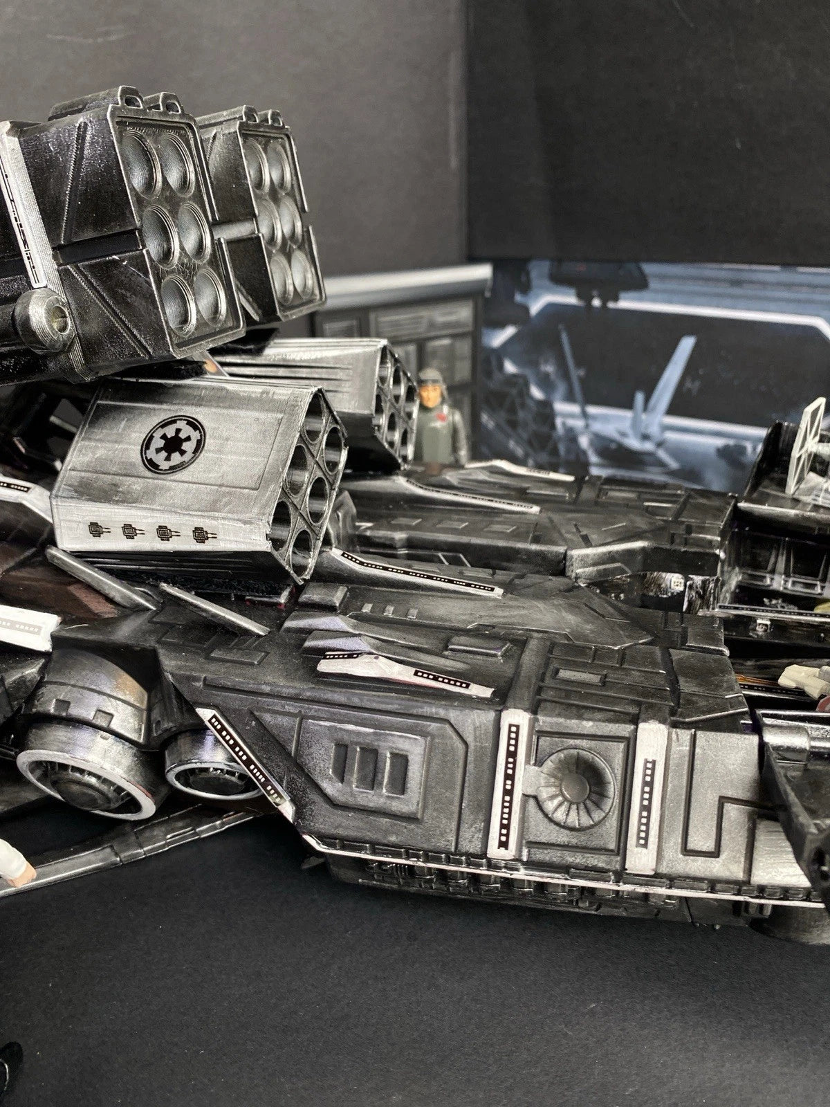 Mandalorian  – Custom Imperial Star Destroyer Executor Star Wars collectible