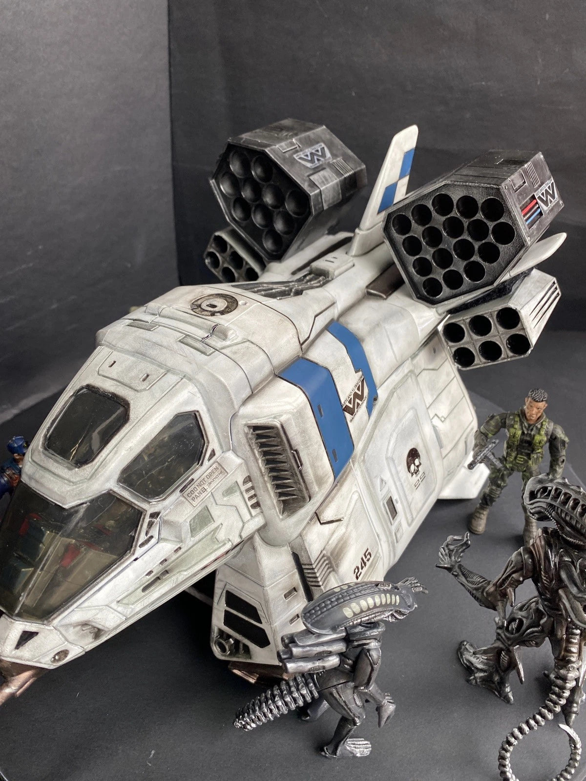 Terminator Resistance Gunship Hunter Killer Skynet Cyberdyne T800 Kenner Custom
