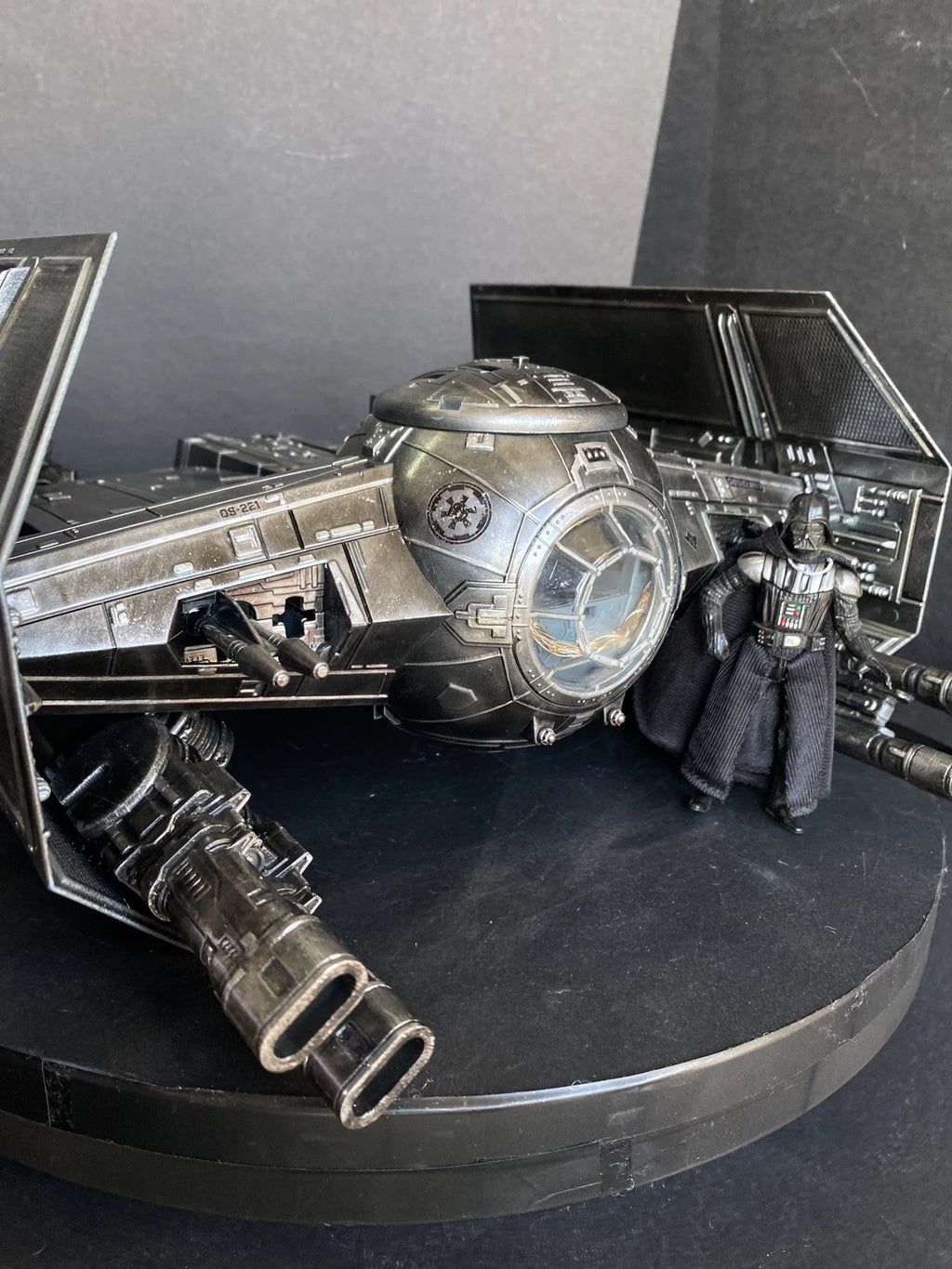 TIE Fighter – Star Wars custom hand-painted vintage Kenner sith jedi collectible