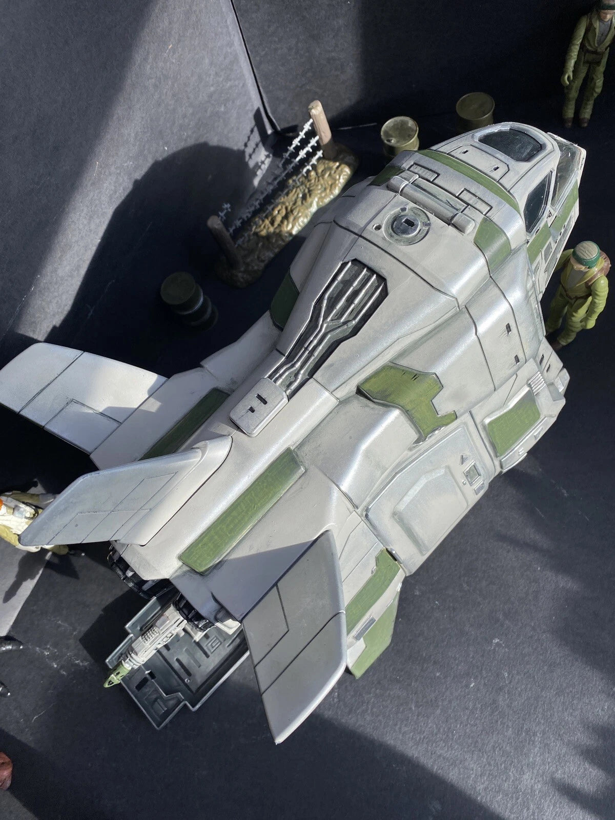 Imperial Shuttle “Pale Vengeance” – Custom Star Wars Kenner Black Series Display