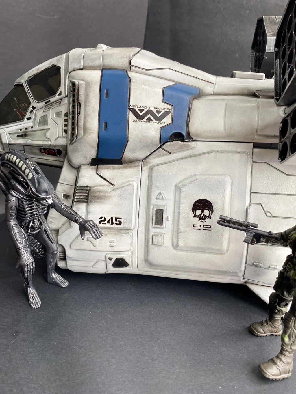 ALIENS CUSTOM GUNSHIP VEHICLE WEYLAND YUTANI COLONIAL MARINES ROMULUS 3.75