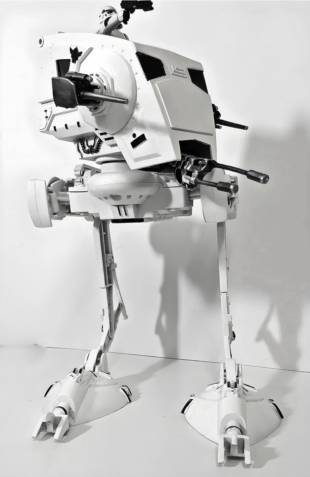Star Wars Hoth “Frost Reaper” AT-ST Raider Echo Base Black Series Vintage - view 2
