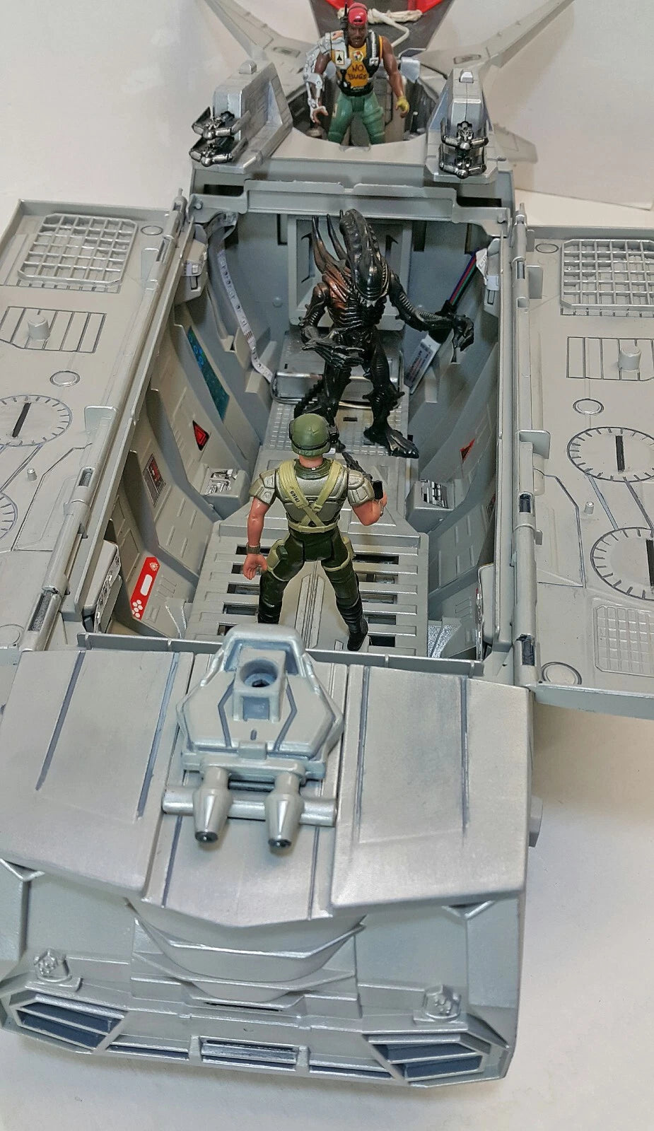 Aliens Nostromo recon shuttle custom repaint - view 13