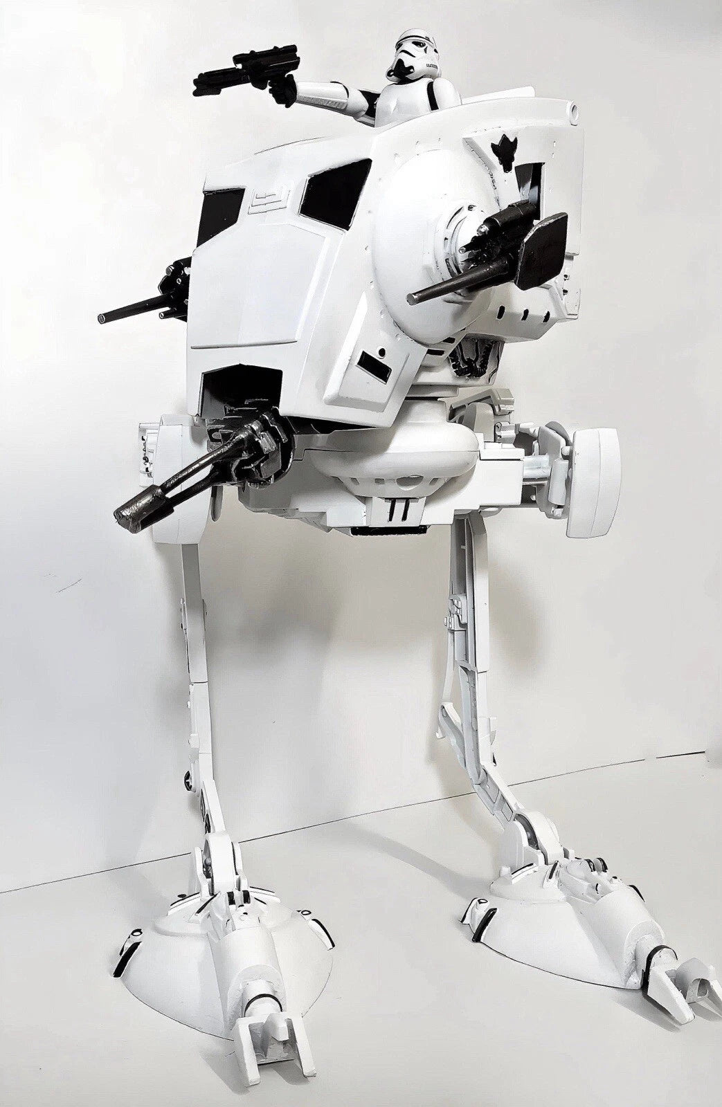 Star Wars Hoth “Frost Reaper” AT-ST Raider Echo Base Black Series Vintage - view 11