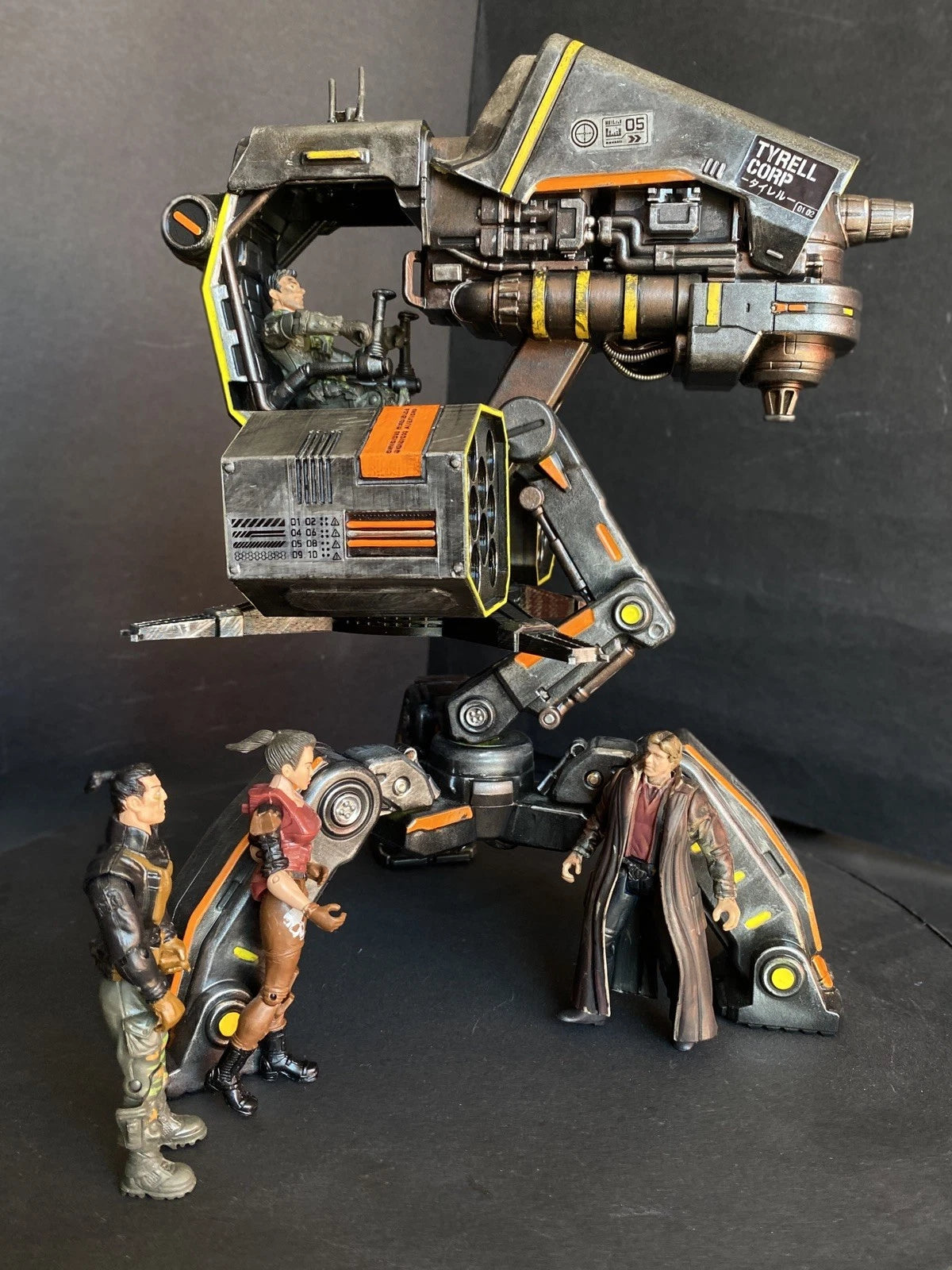 MaxTac SRW-9 “Crowd Hammer” — Cyberpunk 2077 Urban Pacification Walker 1/18