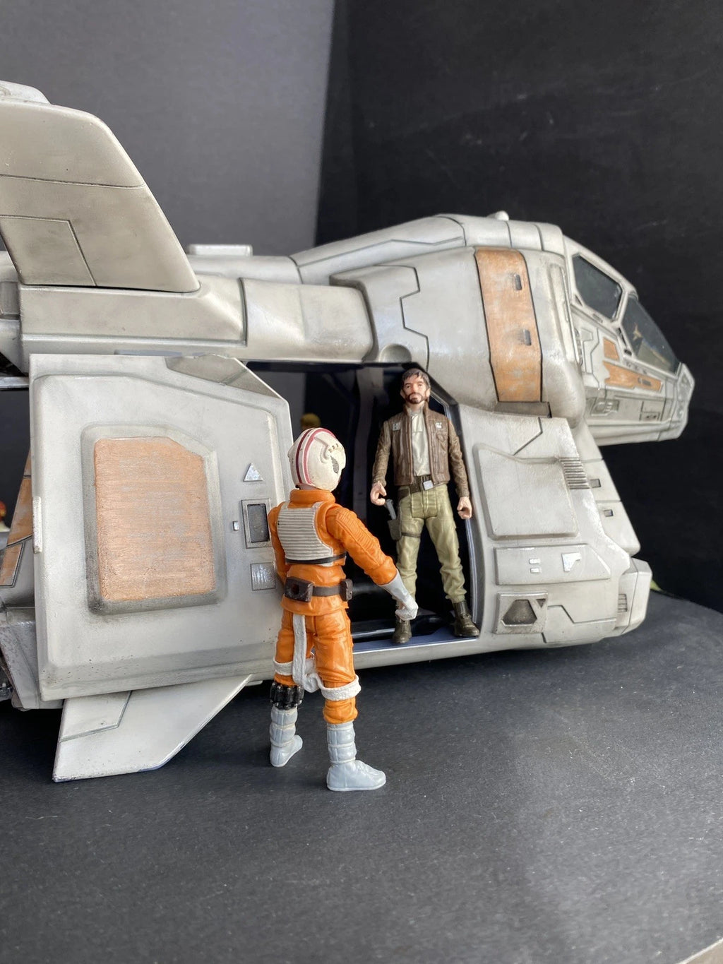 City Perimeter Courier-7 Custom Logan’s Run Shuttle Diorama Sci-Fi Vehicle