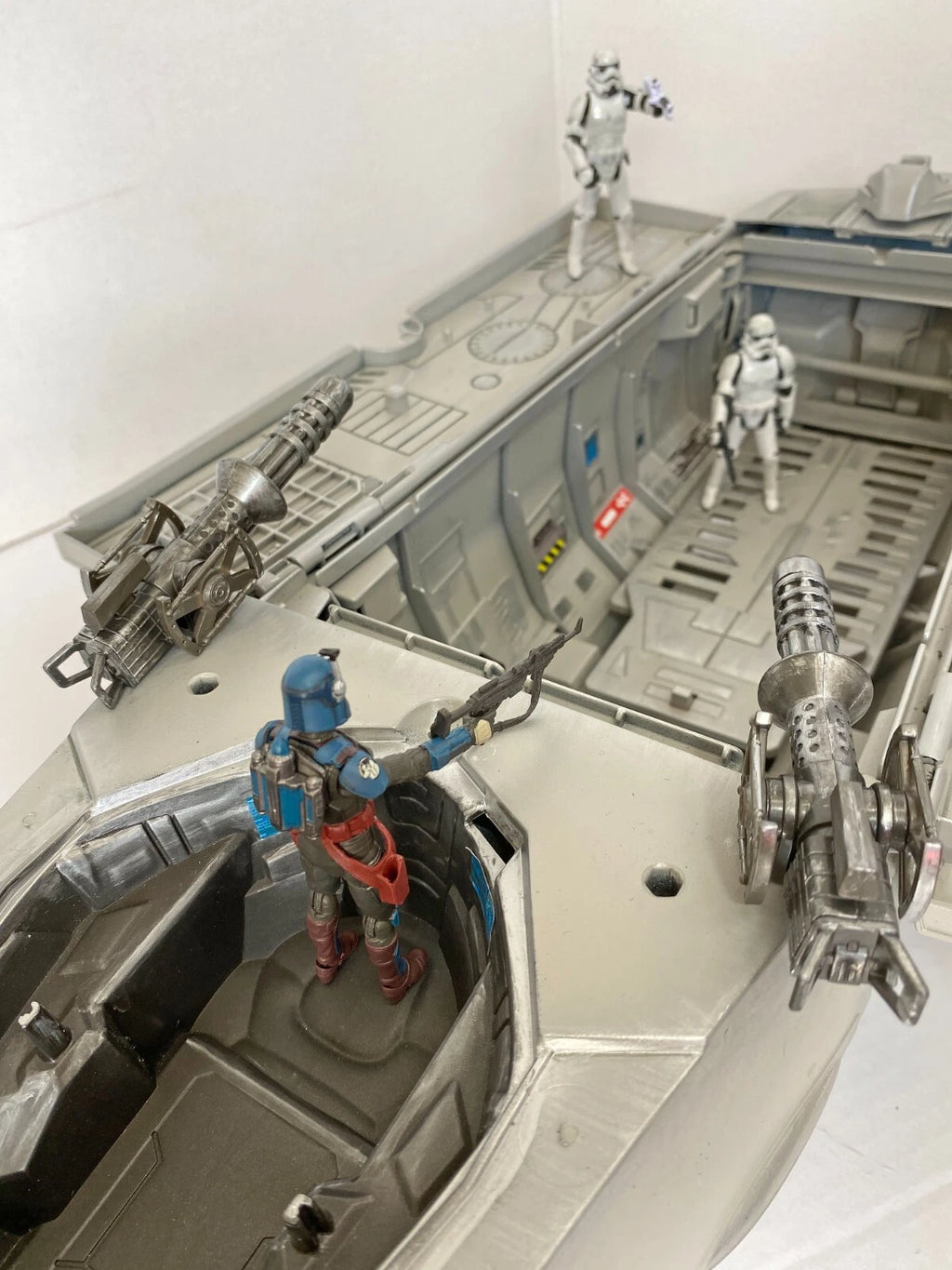 Star Wars Mandalorian Starfighter Bo Katan Kryze Diorama Mandalore Playset