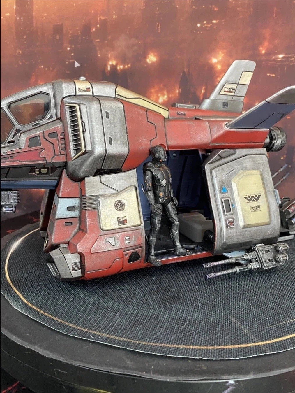 Custom Aliens Weyland Yutani Vehicle Romulus Neca Prometheus Alien Earth - view 13