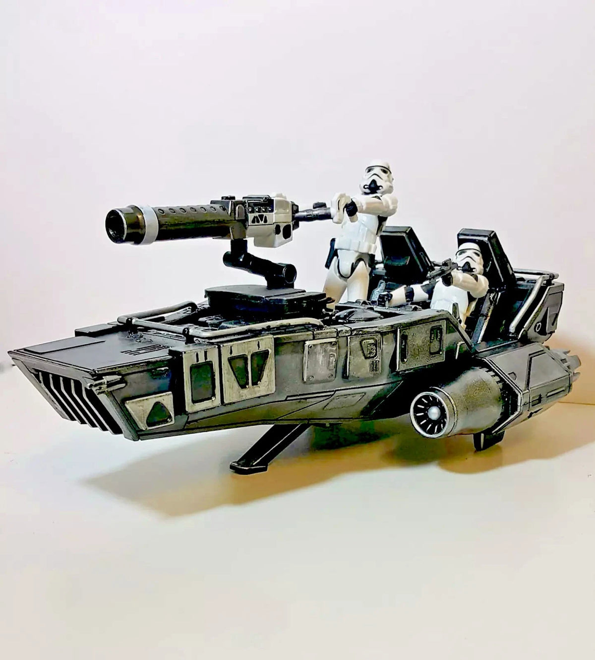 Imperial “Night Lance” Assault Speeder – Hand-Painted Star Wars vintage Custom - view 9