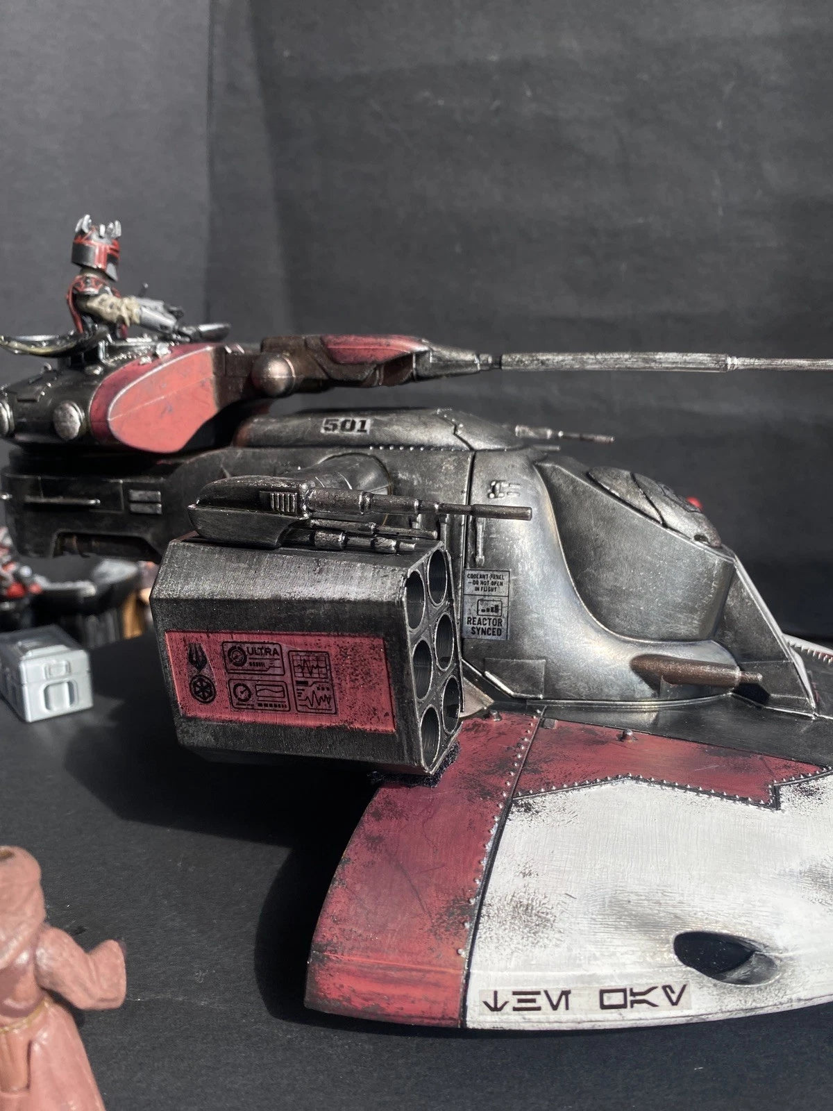 Star Wars AAT Armored Assault Tank Custom Mandalorian The Clone Wars Collectible