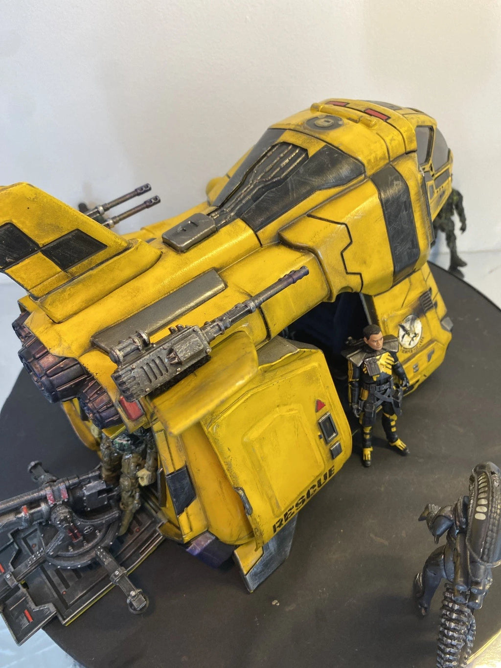 AKIRA Gunship “NEO-TOKYO Transport” Cyberpunk Custom Kaneda-Era Street Ops