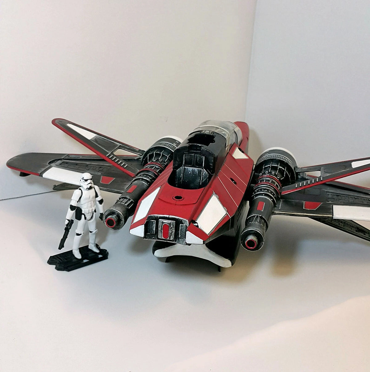 ARC-170 “Iron Viper” Assault Starfighter | Custom Star Wars Gunship Build - view 8