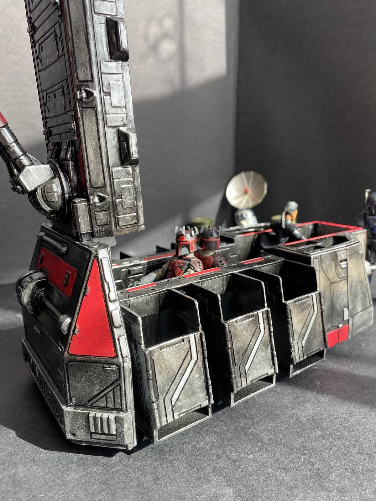 Star Wars Mandalorian Custom Troop Transport Boba Fett Darksaber Beskar Diorama