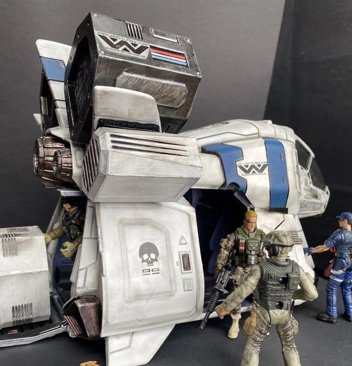 Terminator Resistance Gunship Hunter Killer Skynet Cyberdyne T800 Kenner Custom