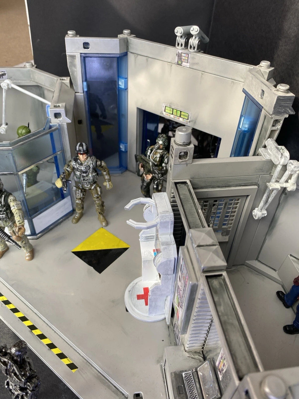 GI JOE COBRA Medical Lab Diorama 1:18 3.75 Collectible series Vintage Custom