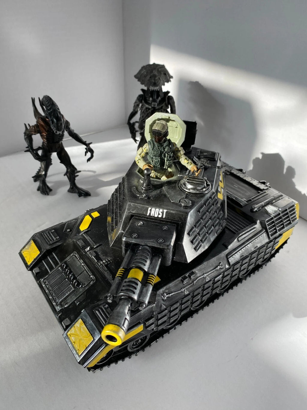 Aliens Hadley Hope Weyland Yutani Colony Tank Kenner Neca Vintage Alien Earth - view 12