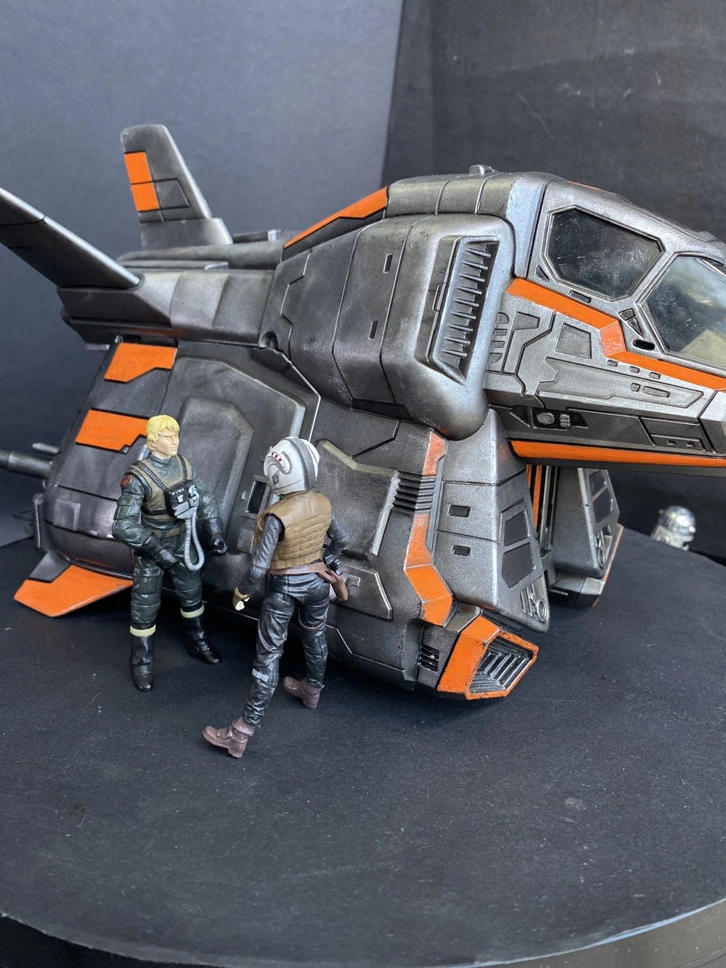 InGen “Raptor Warden” Hazard Shuttle | Custom Jurassic Park Gunship Diorama