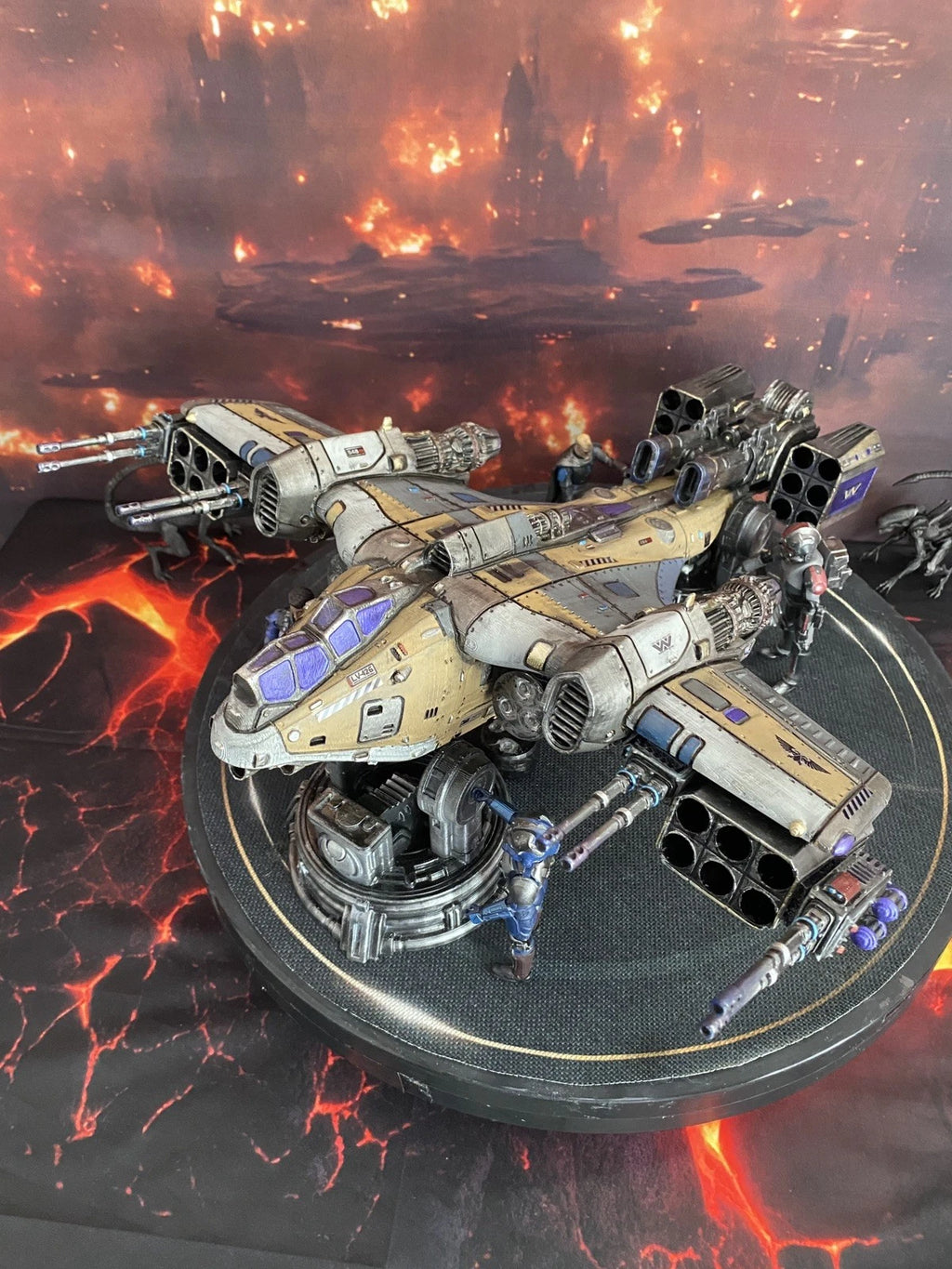 Imperial Navy Ash Vulture Siege Gunship | Warhammer 40K Custom Display Terrain