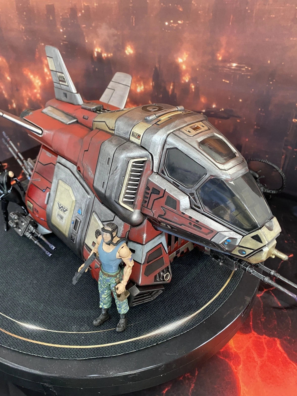 Raven Arc-9 Elysium Security Gunship | Custom Hand-Painted Dropship Diorama