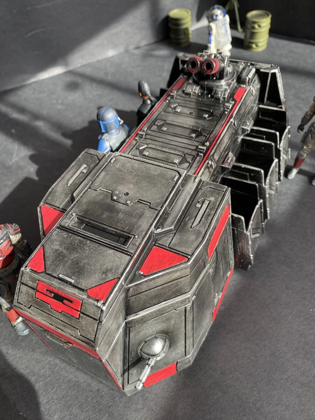 Star Wars Mandalorian Custom Troop Transport Boba Fett Darksaber Beskar Diorama