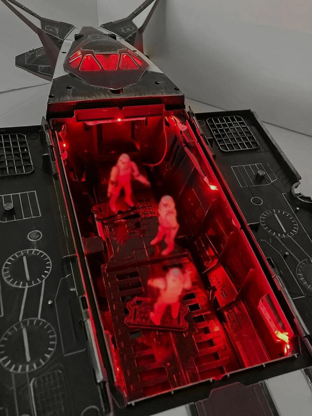 Star Wars Mandalorian Starfighter Bo Katan Kryze Diorama Mandalore Playset - view 13