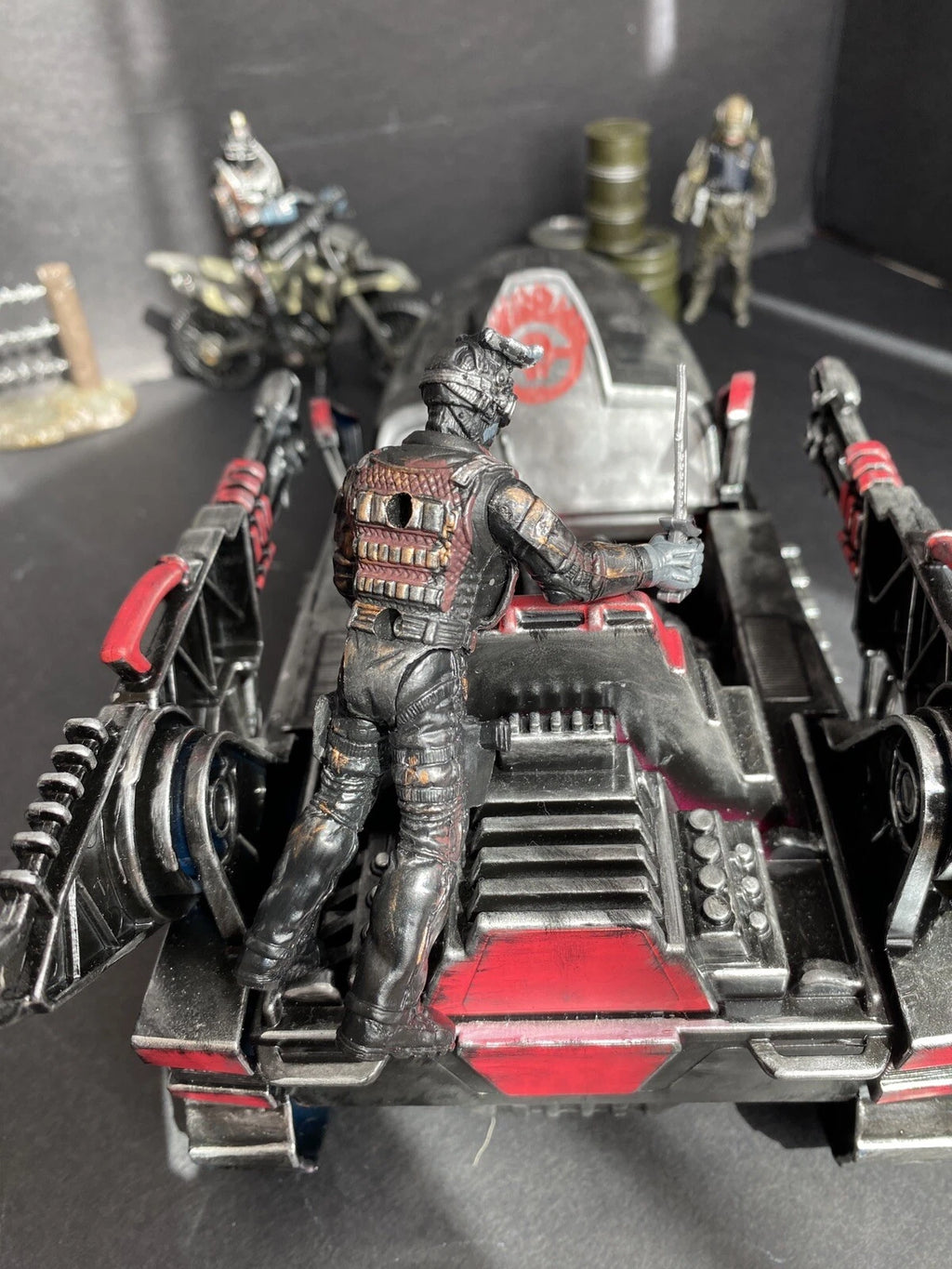 “RAGE RUNNER” QUARANTINE CRAWLER 28 Years Later Custom Apocalypse Raider Vehicle