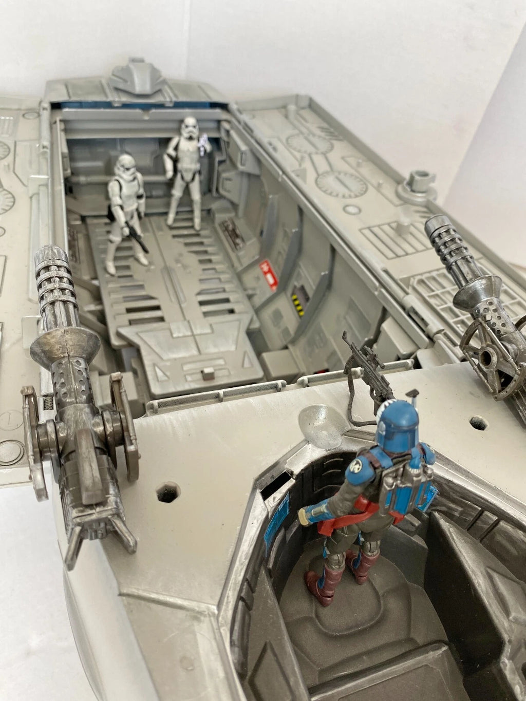 Star Wars Mandalorian Starfighter Bo Katan Kryze Diorama Mandalore Playset - view 12