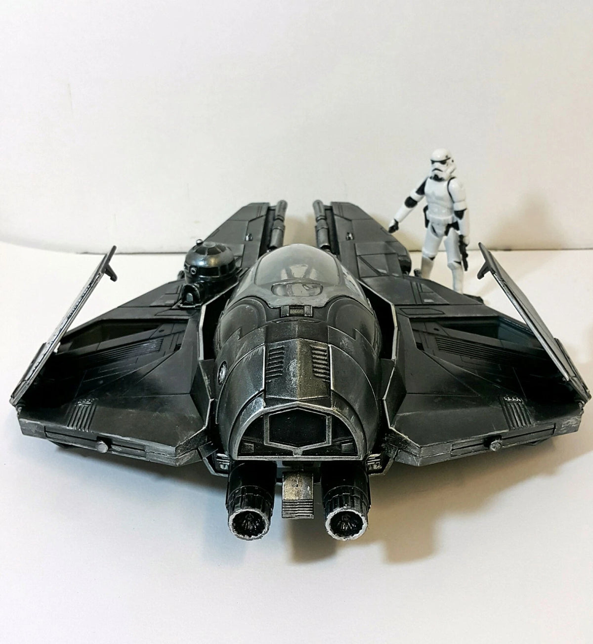 Black Howl Interceptor – Star Wars Custom Sith Starfighter Fallen Empire Vintage - view 9