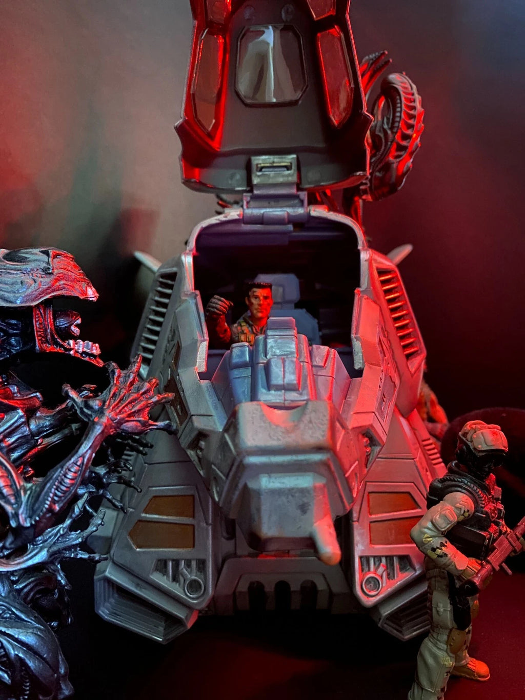 Aliens Dropship “Sulaco Wing” Custom Vintage Style Weyland Yutani Hadley’s Hope - view 19