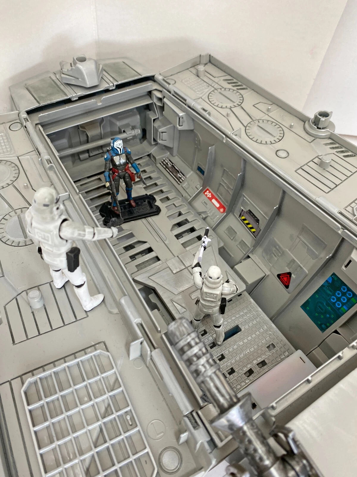 Star Wars Mandalorian Starfighter Bo Katan Kryze Diorama Mandalore Playset - view 8