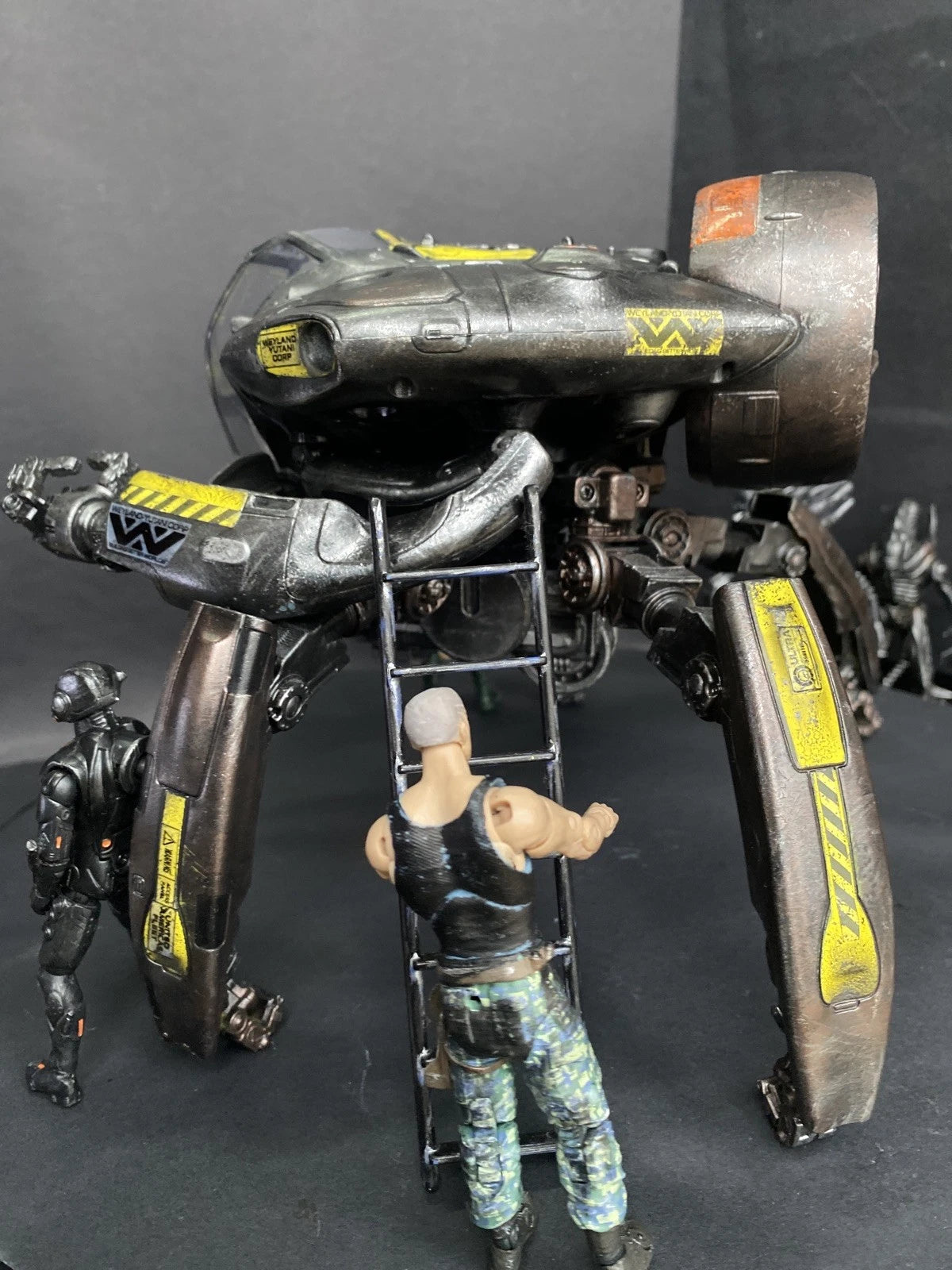 WY-89 ‘Scylla’ – Aliens Weyland Yutani Walker Alien Earth Weyland Yutani Romulus