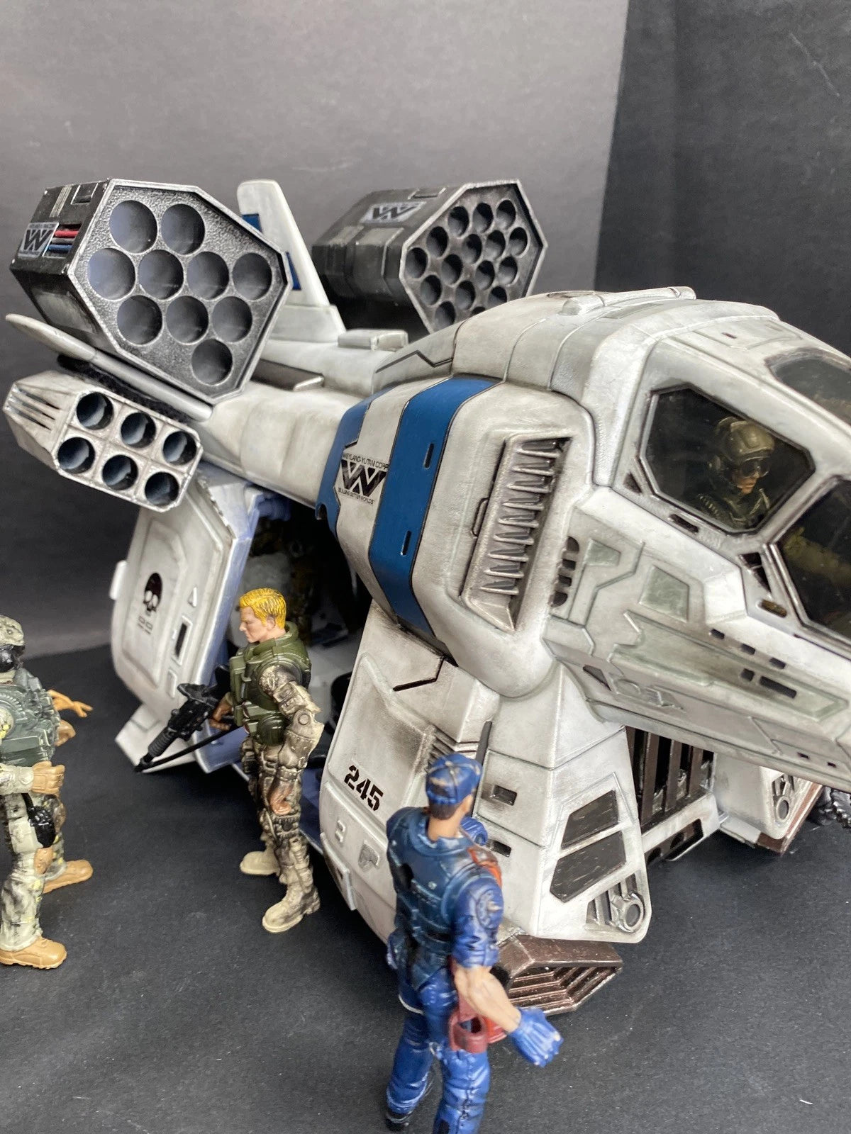 ALIENS CUSTOM GUNSHIP VEHICLE WEYLAND YUTANI COLONIAL MARINES ROMULUS 3.75